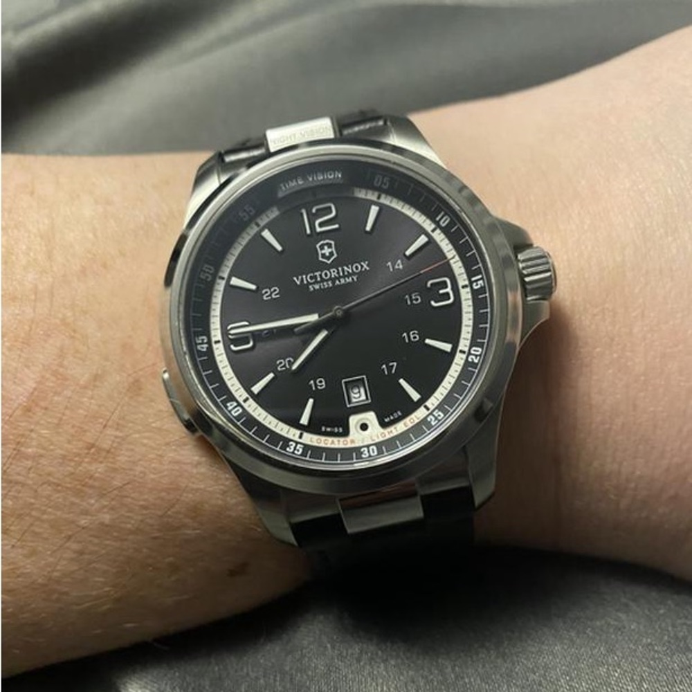 Watch, Victorinox